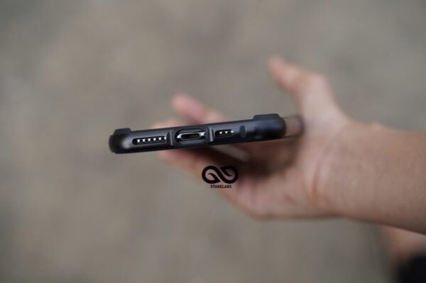 Black Fiber Bumper for Iphone 11 Pro & 11 Pro Max - Image 4