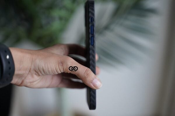 Carbon finish Ultra Thin Slim Case for iPhone 12 - Image 2