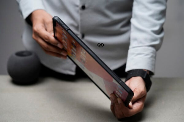 iPad Air 11th/5th/4th Gen 2025/2024/2022/2021/2020 Black Transparent Case 10.9 inch/M3,M2 Chip - Image 3