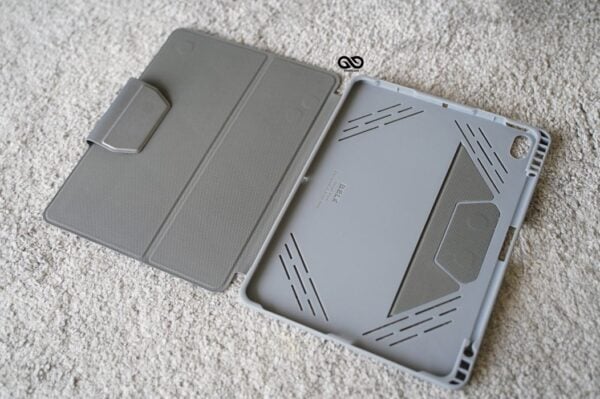 iPad Air 2/ iPad Pro 9.7 3D Design Grey Flip Case - Image 15