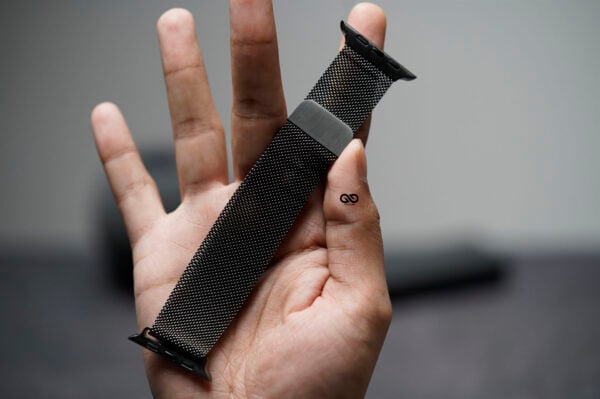 Milanese magnetic metal loop strap Space Grey for Apple Watch 44MM 45MM 46MM Series 4 5 6 7 8 9 10 SE SE 2 Gen - Image 6