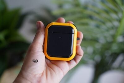 Yellow Defender Airpods 1/2 Case 12 Yellow Defender Airpods 1/2 Case