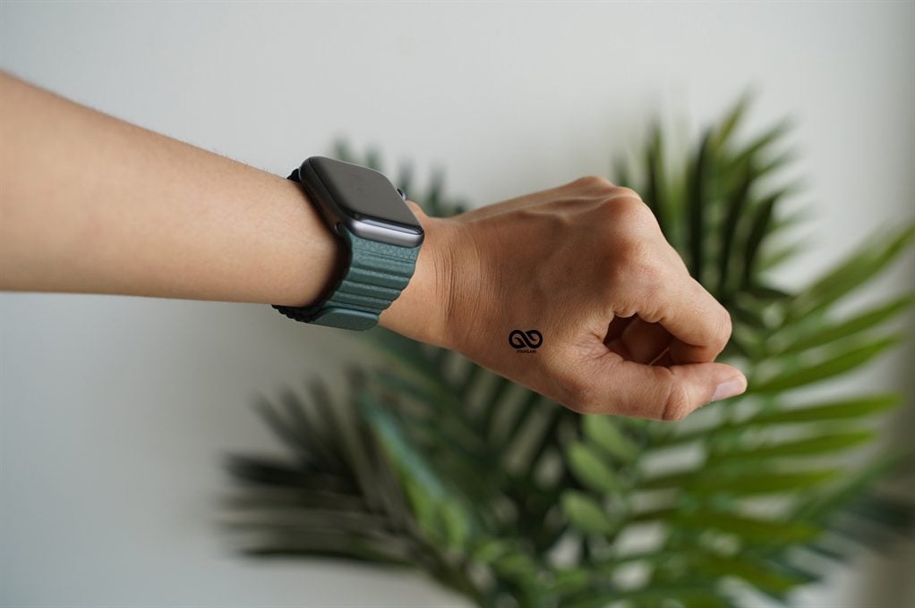 Pine Green Magnetic Leather Loop for Apple Watch 42MM 41MM 40MM Series 4 5 6 7 8 9 10 SE SE 2 Gen 22 Pine Green Magnetic Leather Loop for Apple Watch 42MM 41MM 40MM Series 4 5 6 7 8 9 10 SE SE 2 Gen