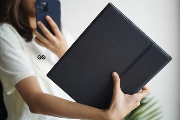 iPad Air 4 Smart Keyboard Case with touch pad - Image 7