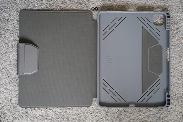 iPad Pro 2021 M1/2020/2018 3D Design Grey Flip Case 11 inch and 12.9 inch - Image 3