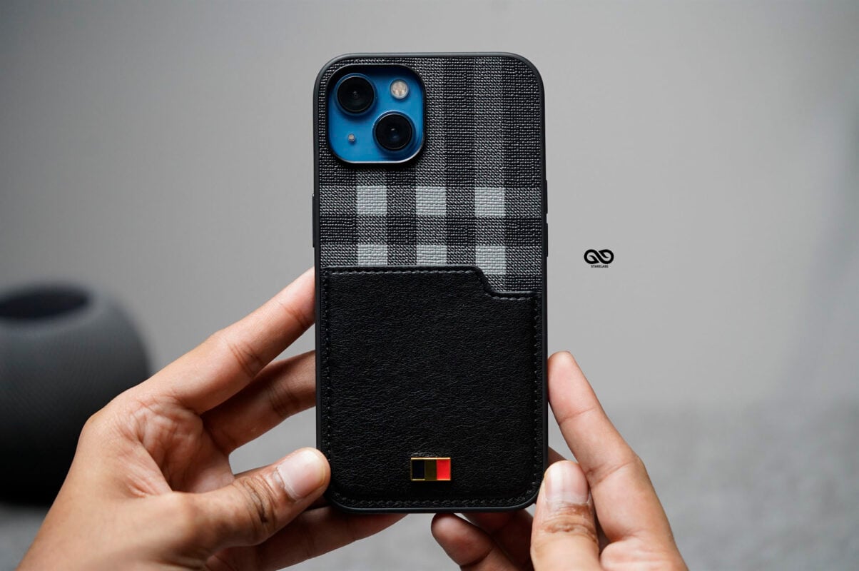 Chequered Leather Case with Card Slot