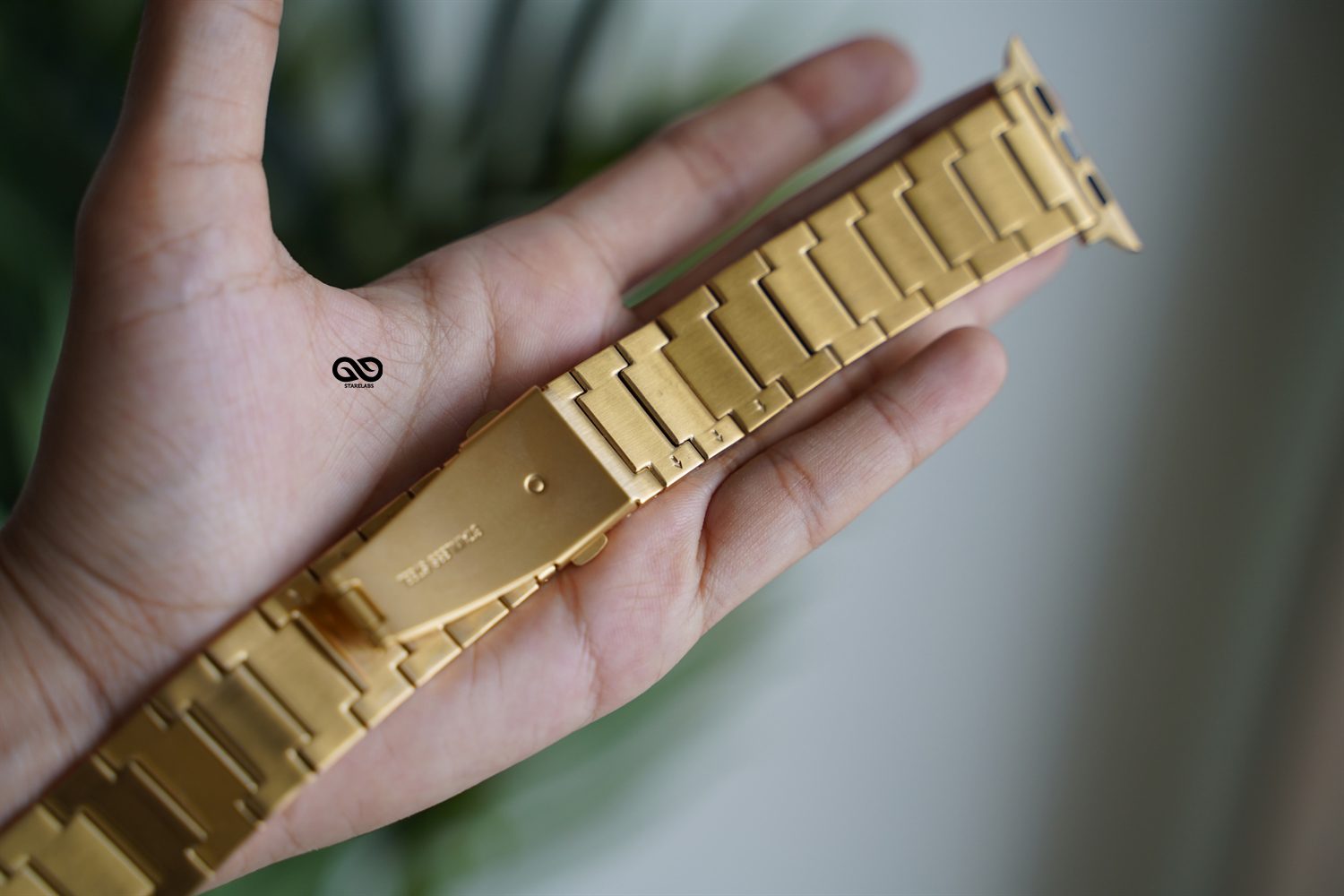 Rose Gold Metal Bracelet Band For Apple Watch Series 87654321 SE  Ultra  Magnetic  CaseCandy
