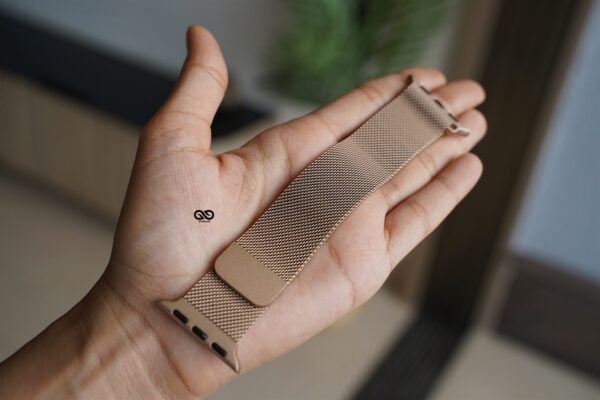 Milanese Magnetic Metal Loop For Apple Watch 49 MM Series Ultra/Ultra 2 - Image 11