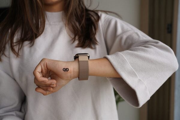 Milanese Magnetic Metal Loop strap for Apple Watch 42MM 41MM 40MM Series 4 5 6 7 8 9 10 SE SE 2 Gen - Image 16