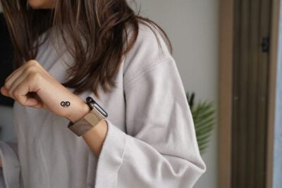 Milanese Magnetic Metal Loop strap for Apple Watch 42MM 41MM 40MM Series 4 5 6 7 8 9 10 SE SE 2 Gen