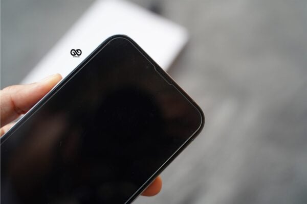 Case Friendly 0.3 mm Tempered Glass - Image 18