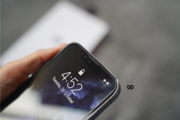 Case Friendly 0.3 mm Tempered Glass - Image 19