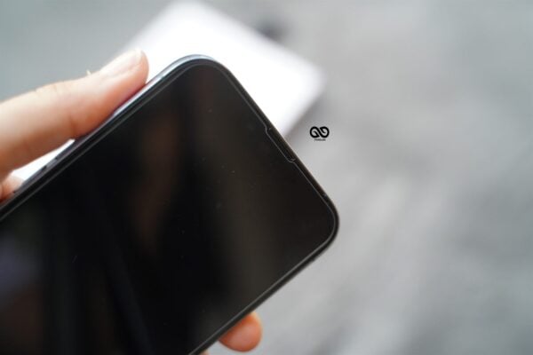 Case Friendly 0.3 mm Tempered Glass - Image 3