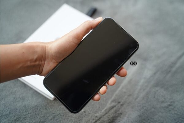 Case Friendly 0.3 mm Tempered Glass - Image 10