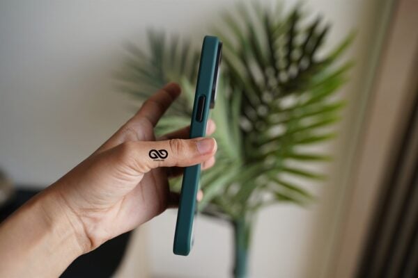 Pine Green Drop Proof Transparent Sleek Case For iPhone 13 Pro - Image 6