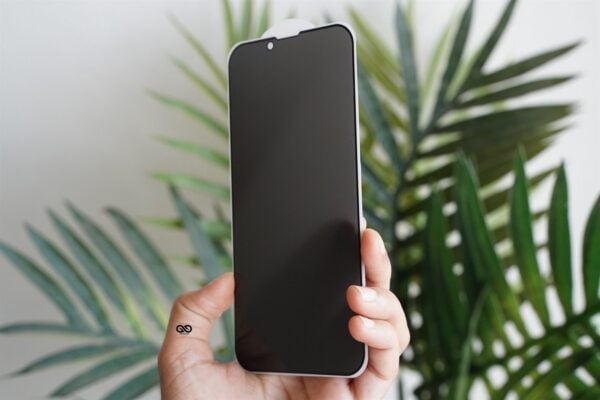 Privacy Tempered Glass For iPhone 13 Pro - Image 14