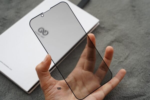 Privacy Tempered Glass For iPhone 13 Pro - Image 3