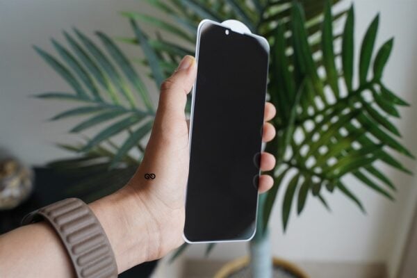 Privacy Tempered Glass For iPhone 13 Pro - Image 22