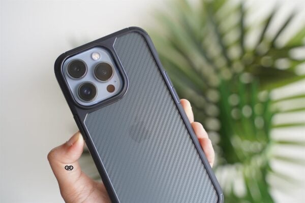 Carbon Defender Case for iPhone 13 Pro Max - Image 11