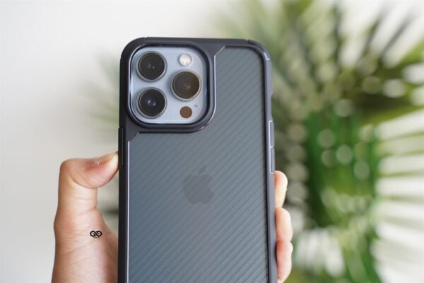 Carbon Defender Case for iPhone 13 Pro Max - Image 7