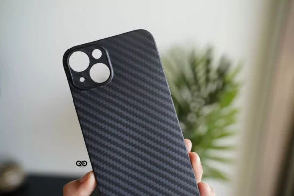 Carbon Ultra Thin Case for iPhone 13 - Image 3