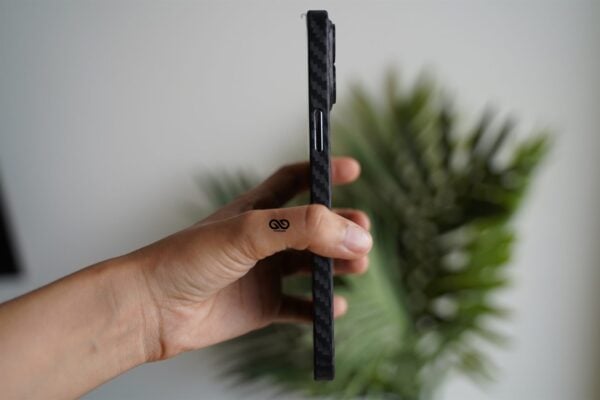 Carbon Ultra Thin Slim Case for iPhone 14 Pro Max - Image 5