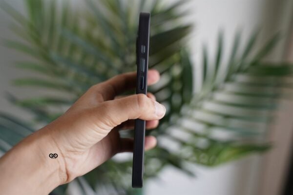 Dark Black Ultra Thin Case for iPhone 13 Pro - Image 4