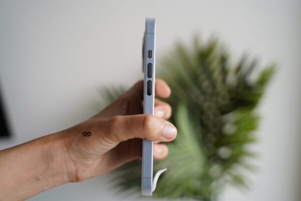 Frosted White Ultra Thin Slim Case for iPhone 13 Pro - Image 7