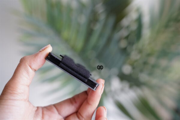 Minimal Card Holder with Cash Strap - Image 24