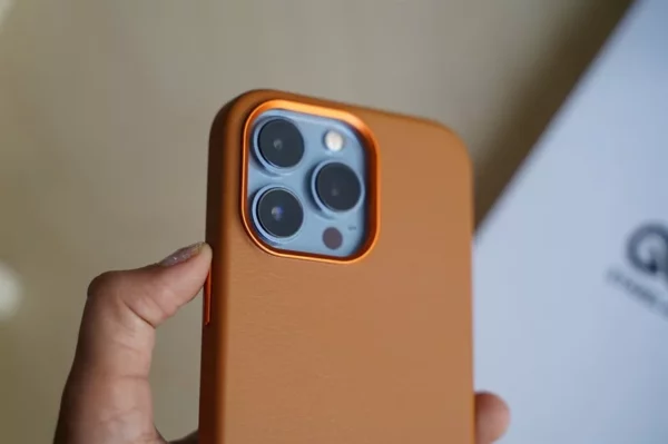 Grainy Textured Vegan Leather Case for iPhone 13 Pro - Image 14