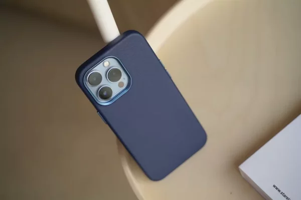 Grainy Textured Vegan Leather Case for iPhone 13 Pro - Image 17