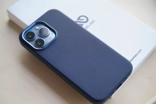 Grainy Textured Vegan Leather Case for iPhone 13 Pro - Image 37
