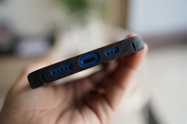 Real Aramid Carbon Fiber Case for iPhone 13 Mini - Image 7