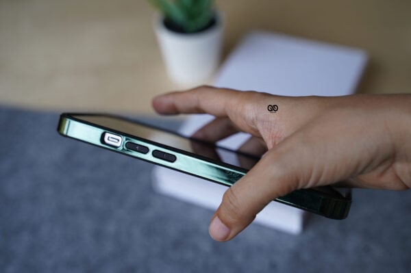 Dual Hybrid Case With Chrome Edges - Image 43