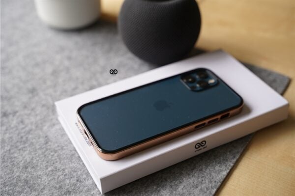 Dual Hybrid Case With Chrome Edges - Image 97