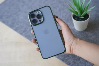 Hard Case with Colored Border