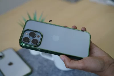 Hard Case with Colored Border