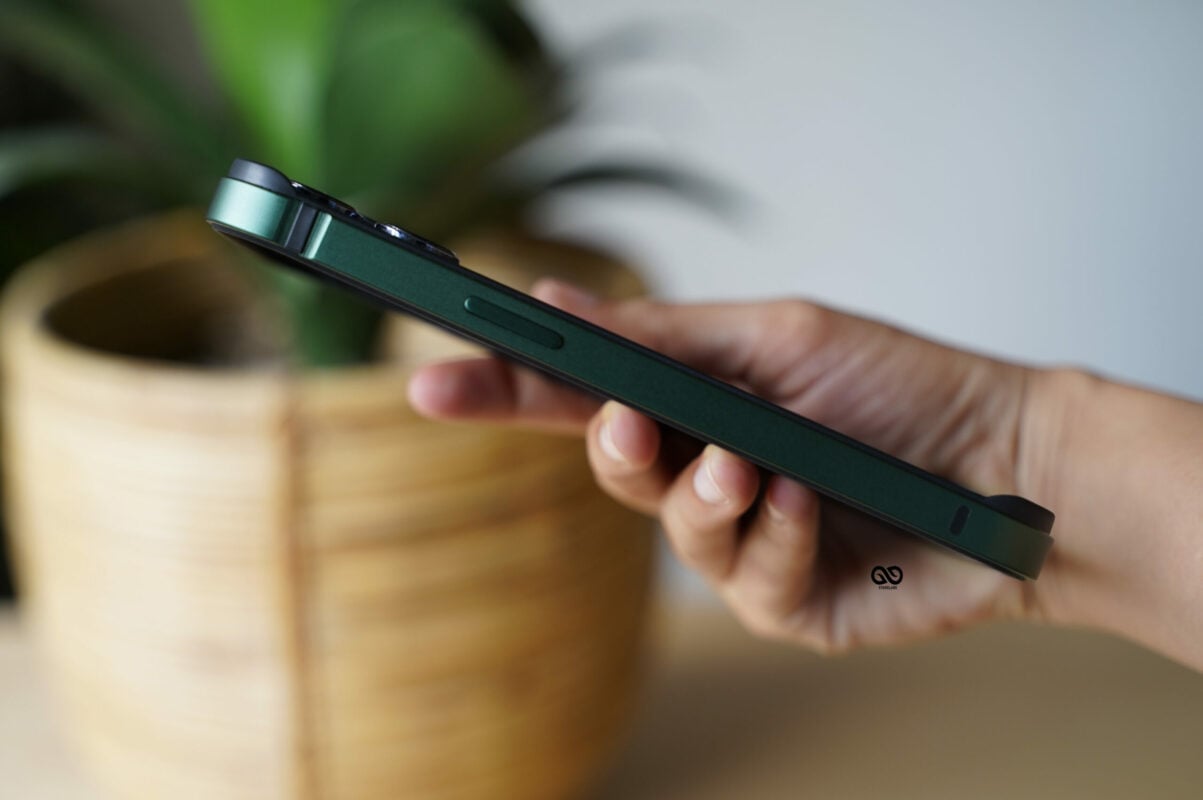 Alpine Green Fiber Bumper for iPhone 14 (Bumper, not a Case)