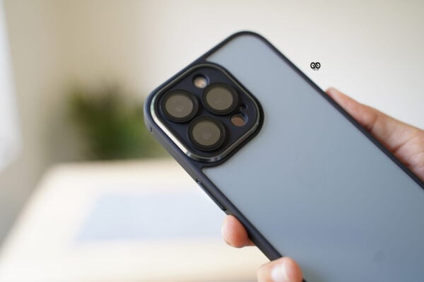Transparent Case with Colored Border and Camera Lens Protector - Image 14