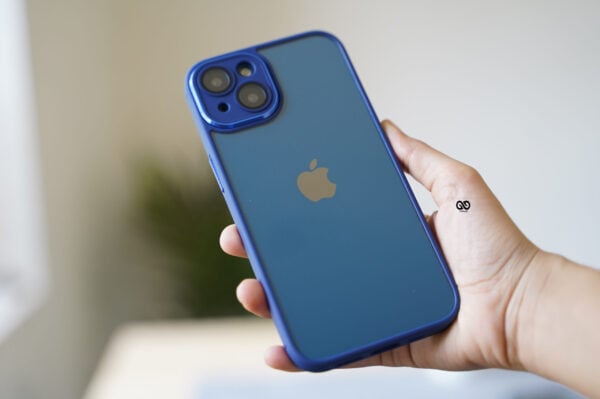 Transparent Case with Colored Border and Camera Lens Protector - Image 18
