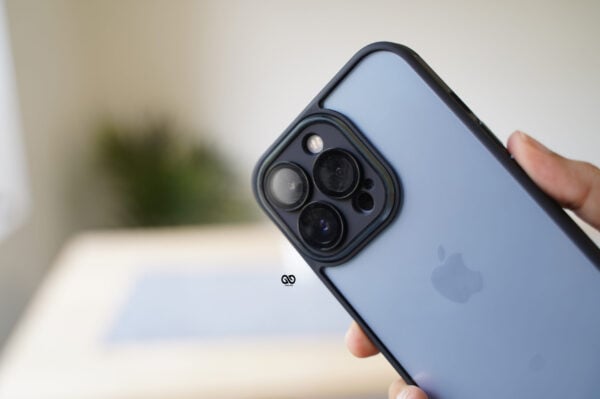 Transparent Case with Colored Border and Camera Lens Protector - Image 26