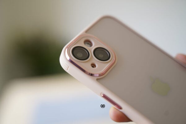 Transparent Case with Colored Border and Camera Lens Protector - Image 48