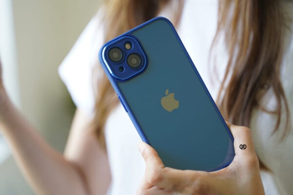 Transparent Case with Colored Border and Camera Lens Protector - Image 49