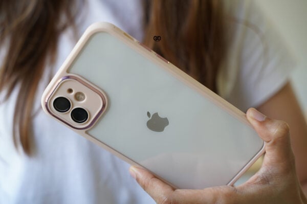 Transparent Case with Colored Border and Camera Lens Protector - Image 54