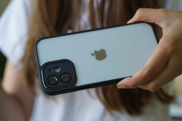 Transparent Case with Colored Border and Camera Lens Protector - Image 66