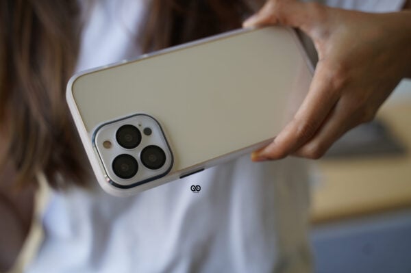 Transparent Case with Colored Border and Camera Lens Protector - Image 73