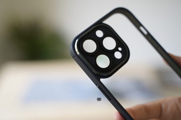 Transparent Case with Colored Border and Camera Lens Protector - Image 82