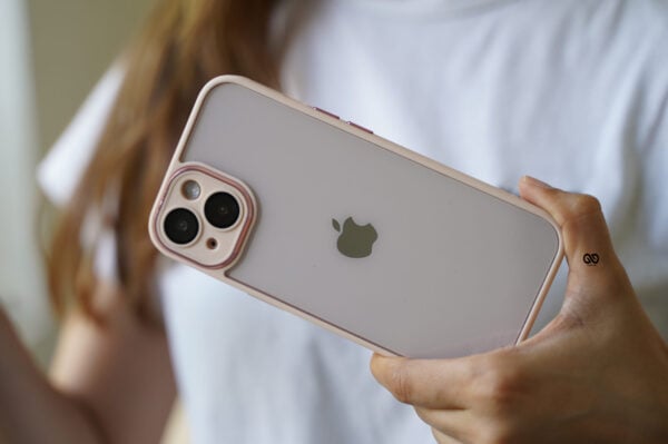 Transparent Case with Colored Border and Camera Lens Protector - Image 85