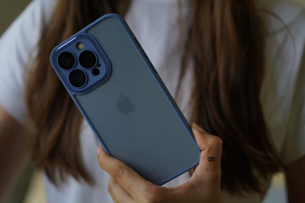 Transparent Case with Colored Border and Camera Lens Protector - Image 90