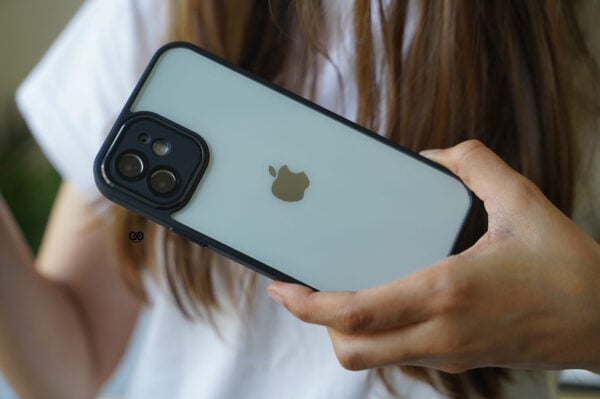 Transparent Case with Colored Border and Camera Lens Protector - Image 93